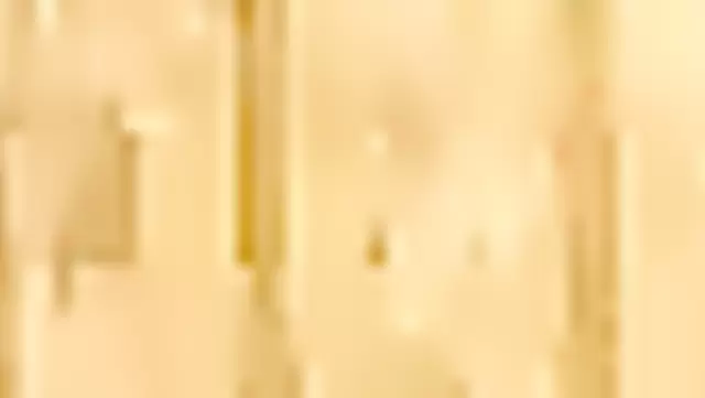الأوزبك يصوروا أفلامهم الشخصية في بخارى.
